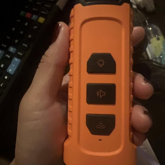 Brand new ultrasonic dog bark training device in box